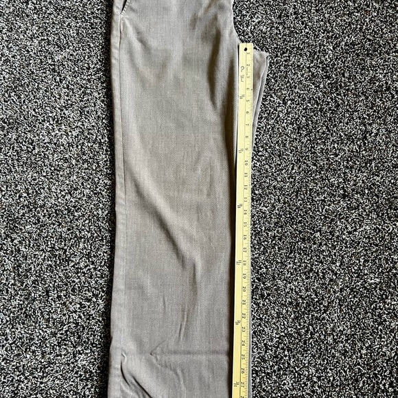 Old Navy essential stretch slacks - Picture 7 of 7